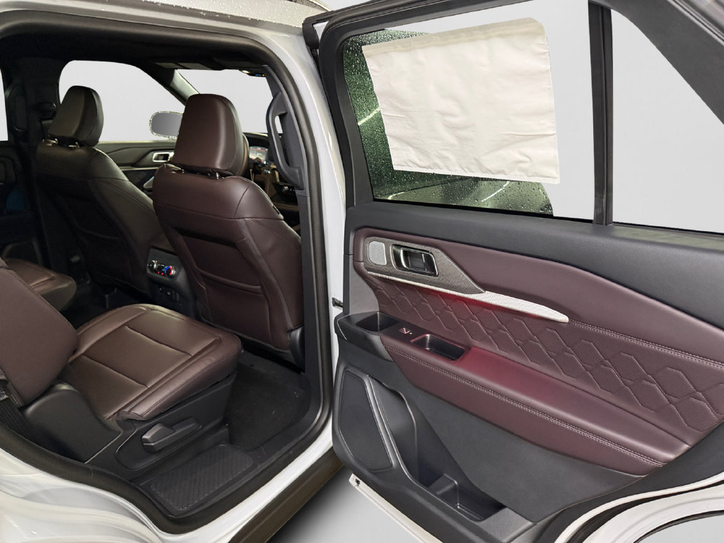 New 2026 Ford Explorer Platinum w/ LUX Leather Package AWD/4WD image 25