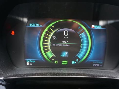 Used 2017 Chevrolet Volt Premier w/ Driver Confidence II Package FWD image 15