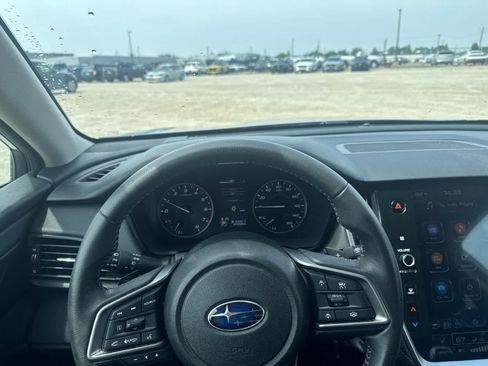 Used 2024 Subaru Outback Premium AWD/4WD image 20