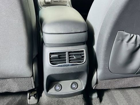 Used 2023 Hyundai Santa Fe SEL image 25