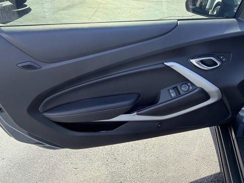 Used 2019 Chevrolet Camaro SS RWD image 13