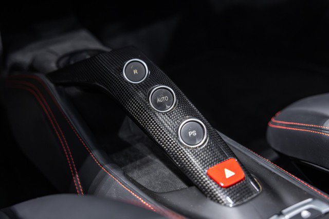Used 2018 Ferrari 488 Spider RWD image 15