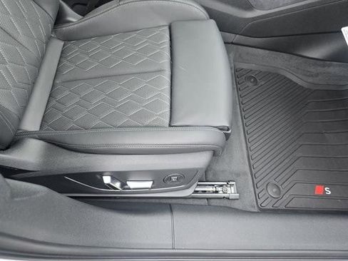 New 2025 Audi S6 e-tron Premium Plus image 18