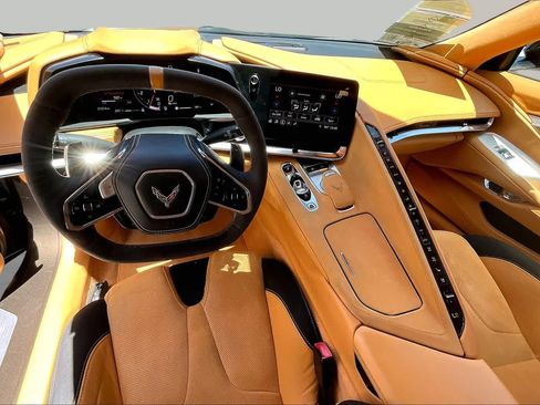 Used 2020 Chevrolet Corvette Stingray Premium Conv w/ 3LT Preferred Equipment Group RWD image 15