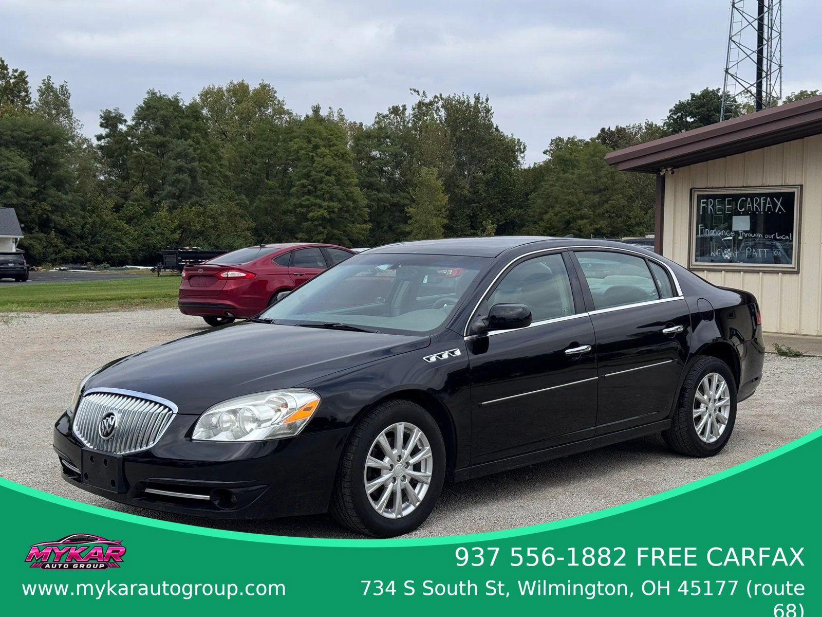 Used 2011 Buick Lucerne CXL FWD image 1