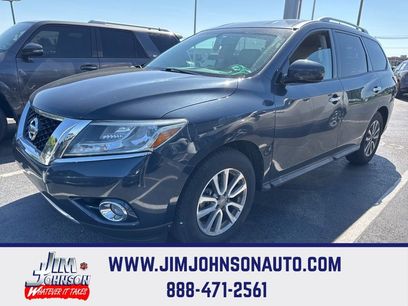 Used 2016 Nissan Pathfinder SV