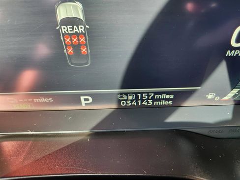 Used 2024 Mitsubishi Outlander SEL image 38