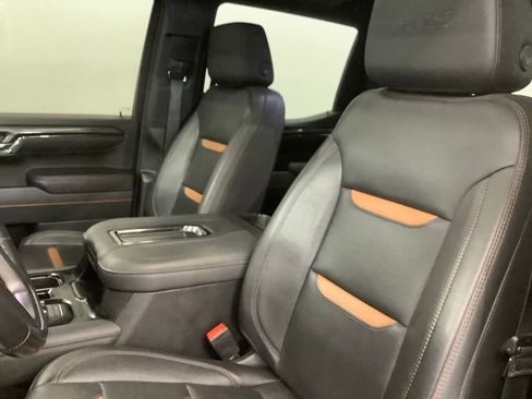 Used 2022 GMC Sierra 1500 AT4 w/ AT4 Premium Package AWD/4WD image 12