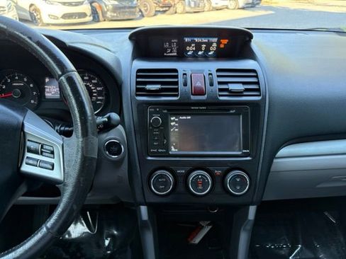 Used 2014 Subaru Forester 2.5i Touring AWD/4WD image 18
