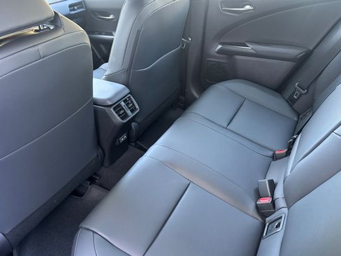 New 2026 Lexus UX 300h FWD image 14