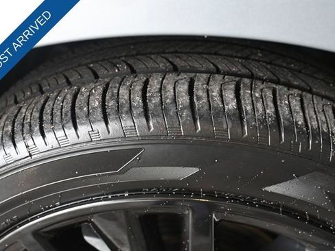 Used 2024 Toyota Camry SE image 27