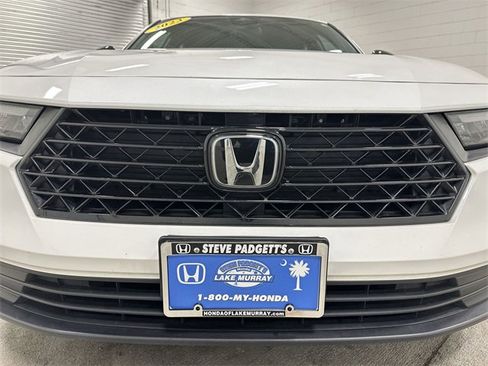 Used 2023 Honda Accord Sport image 10