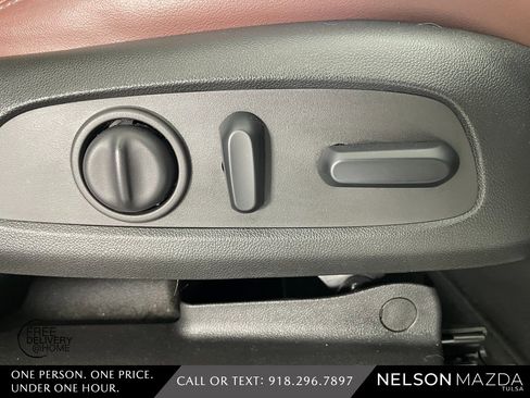 Used 2018 Buick Enclave Avenir w/ Avenir Technology Package image 55