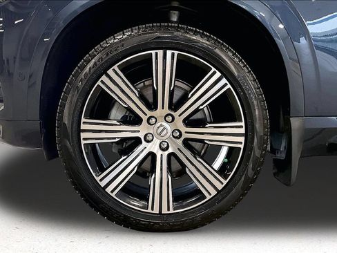Certified 2025 Volvo XC90 B6 Plus w/ Protection Package AWD/4WD image 36