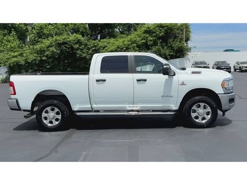 Used 2024 RAM 2500 Big Horn AWD/4WD image 9