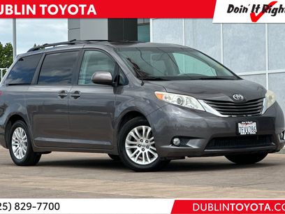 Used 2014 Toyota Sienna XLE