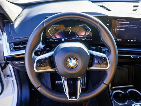 Used 2025 BMW X1 xDrive28i image 13