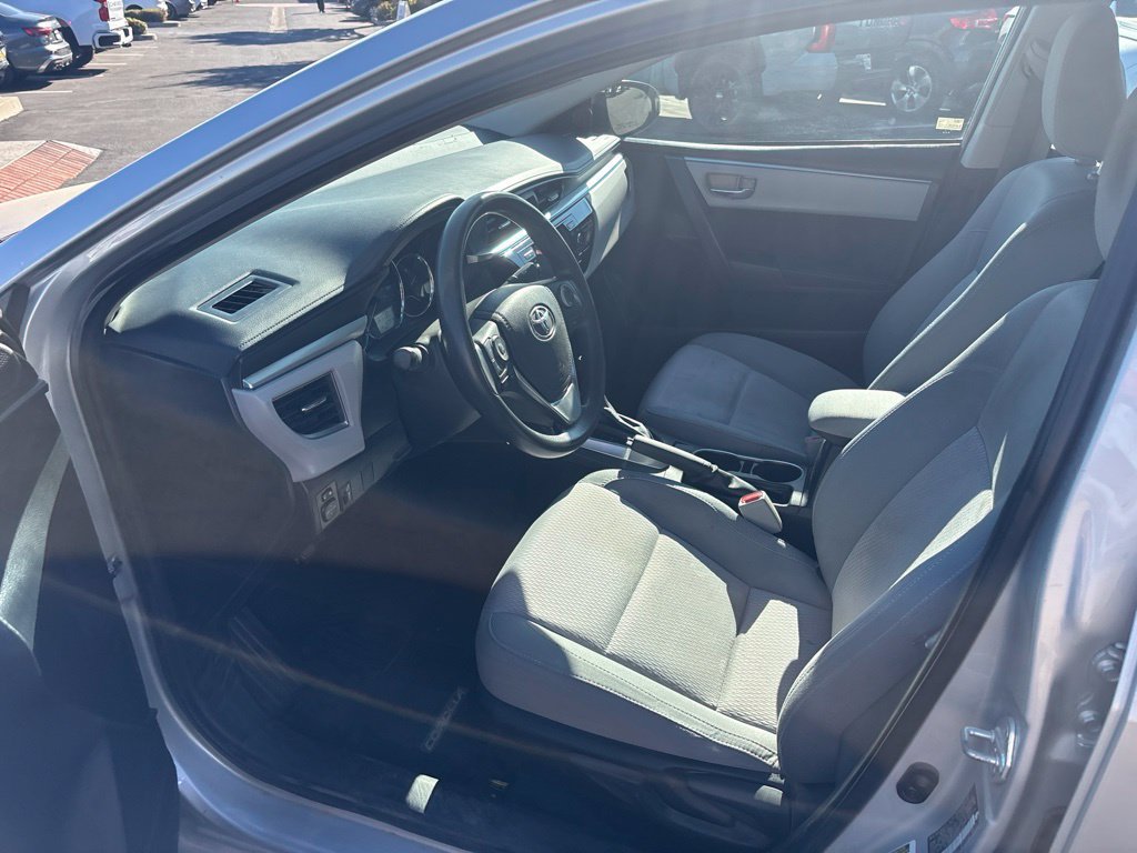 Used 2014 Toyota Corolla LE FWD image 13