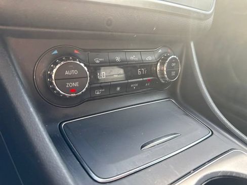 Used 2018 Mercedes-Benz GLA 250 4MATIC image 14