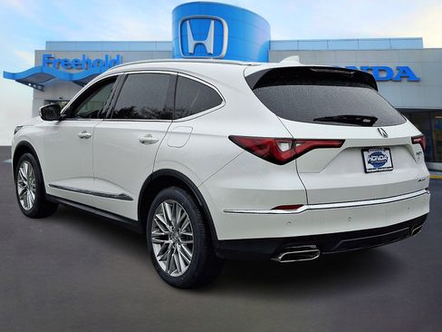 Used 2023 Acura MDX SH-AWD w/ Advance Package image 5