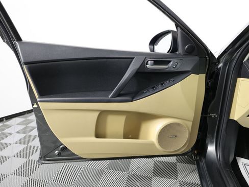 Used 2011 MAZDA MAZDA3 i Touring image 12