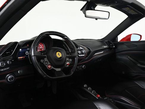 Used 2018 Ferrari 488 Spider image 3