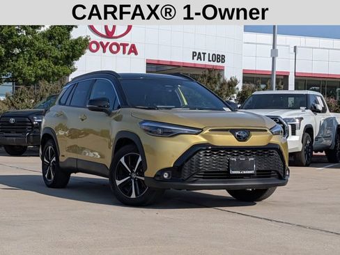 Used 2024 Toyota Corolla Cross AWD Hybrid w/ Convenience Package image 2