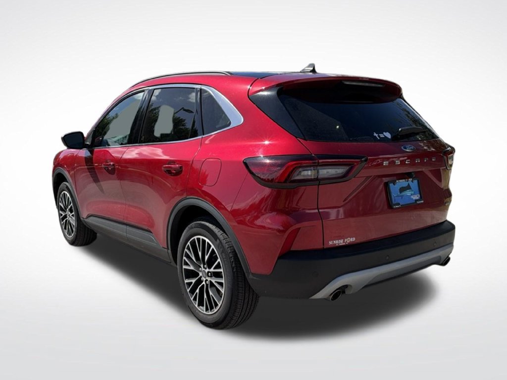 Used 2025 Ford Escape SE w/ PHEV Premium Package FWD image 6