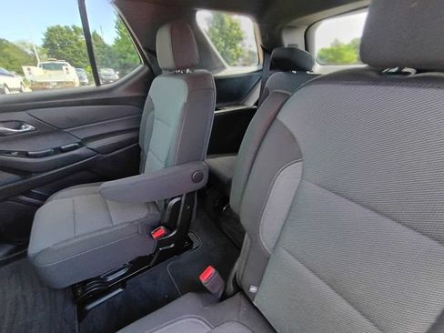 Used 2023 Chevrolet Traverse LT FWD image 26