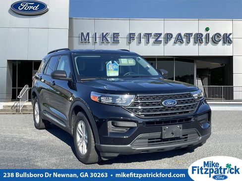 Used 2023 Ford Explorer XLT image 1