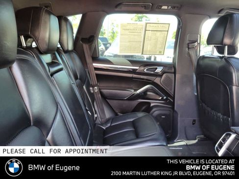 Used 2016 Porsche Cayenne AWD/4WD image 15