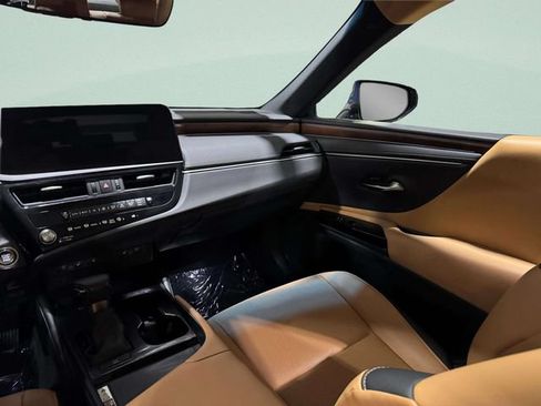 Used 2024 Lexus ES 350 w/ Premium Package FWD image 12