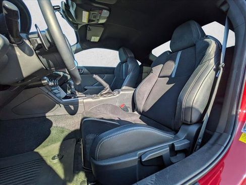 Used 2025 Toyota GR86 Premium w/ ALL Weather Mat Package (TMS) RWD image 17