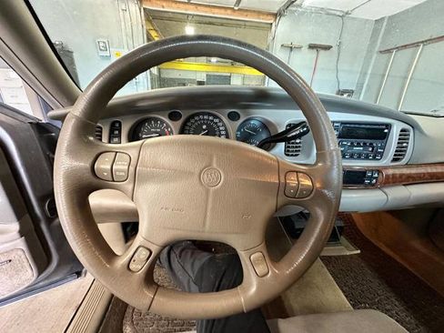 Used 2001 Buick Le Sabre Limited FWD image 34