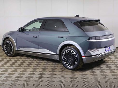 Used 2024 Hyundai Ioniq 5 Limited image 13