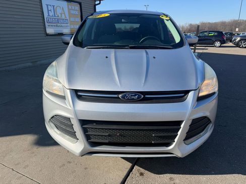 Used 2015 Ford Escape SE image 2