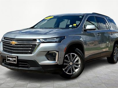 Used 2023 Chevrolet Traverse LT