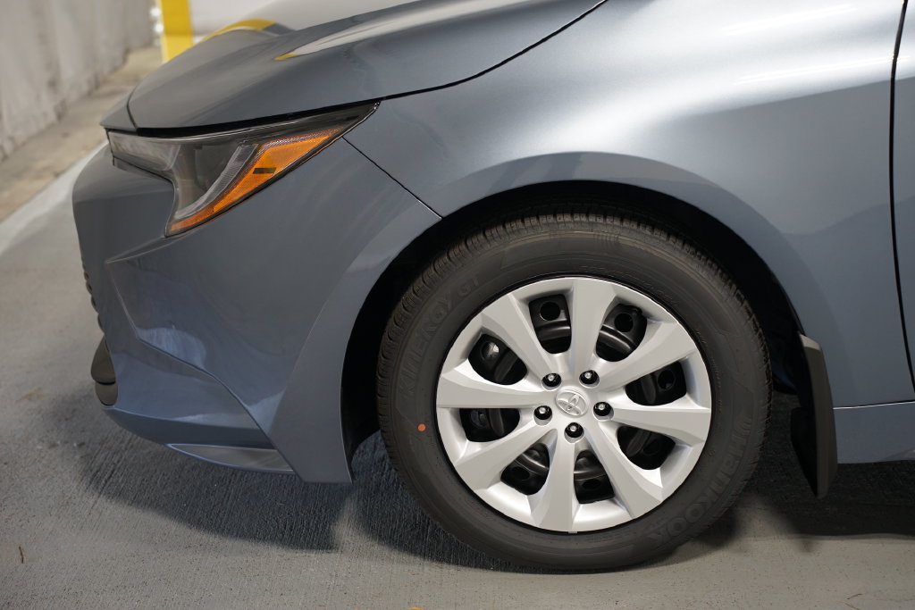 New 2027 Toyota Corolla LE FWD image 5