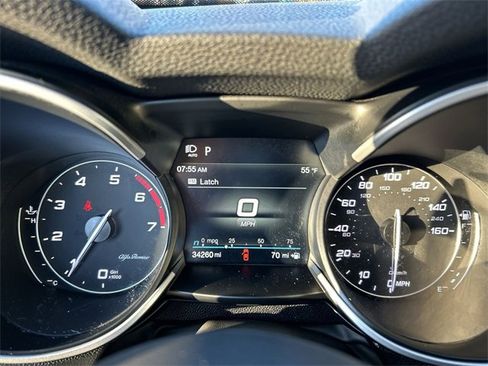 Used 2022 Alfa Romeo Stelvio Veloce image 19