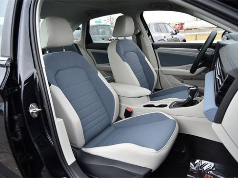 New 2026 Volkswagen Jetta SE image 21