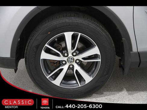 Certified 2018 Toyota RAV4 XLE image 19