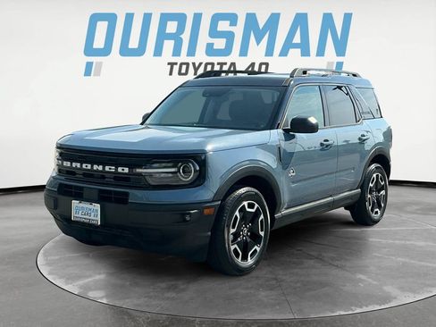 Used 2024 Ford Bronco Sport Outer Banks w/ Tech Package AWD/4WD image 3