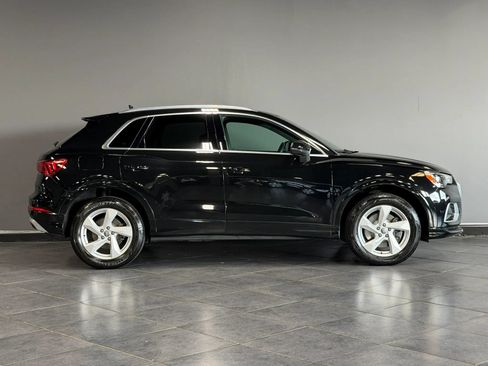 Used 2019 Audi Q3 2.0T Premium AWD/4WD image 4