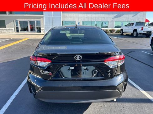 Used 2026 Toyota Corolla LE FWD image 6