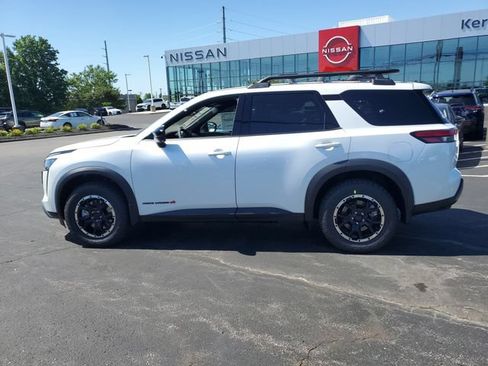 New 2026 Nissan Pathfinder Rock Creek AWD/4WD image 4