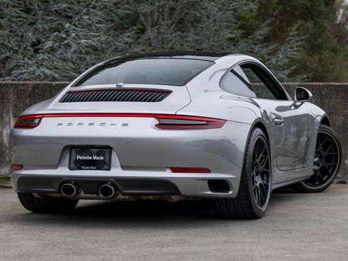 Certified 2017 Porsche 911 Carrera 4S image 11