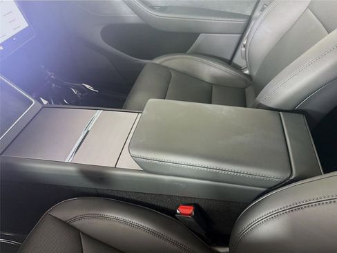 Used 2026 Tesla Model Y Long Range image 16