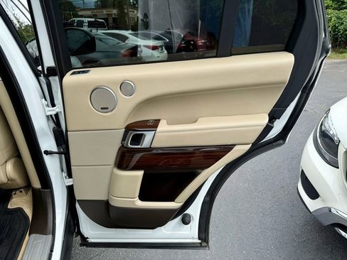 Used 2014 Land Rover Range Rover Supercharged image 26