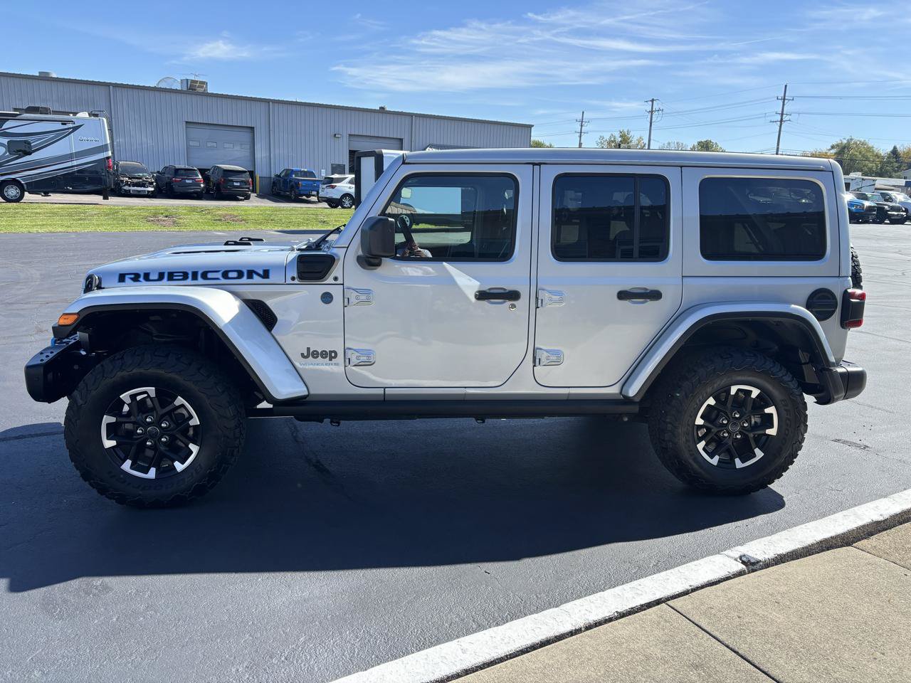 Used 2024 Jeep Wrangler Unlimited Rubicon 4xe AWD/4WD image 6