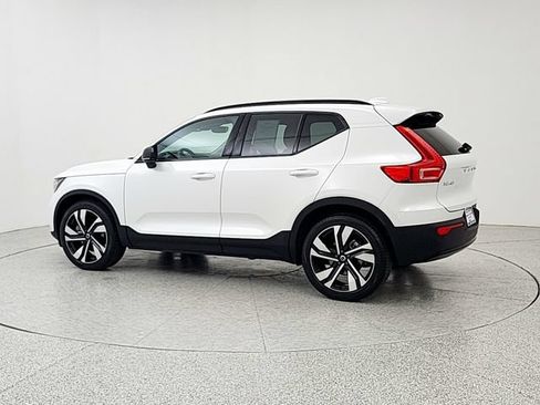 Used 2023 Volvo XC40 B5 Ultimate w/ Climate Package AWD/4WD image 7